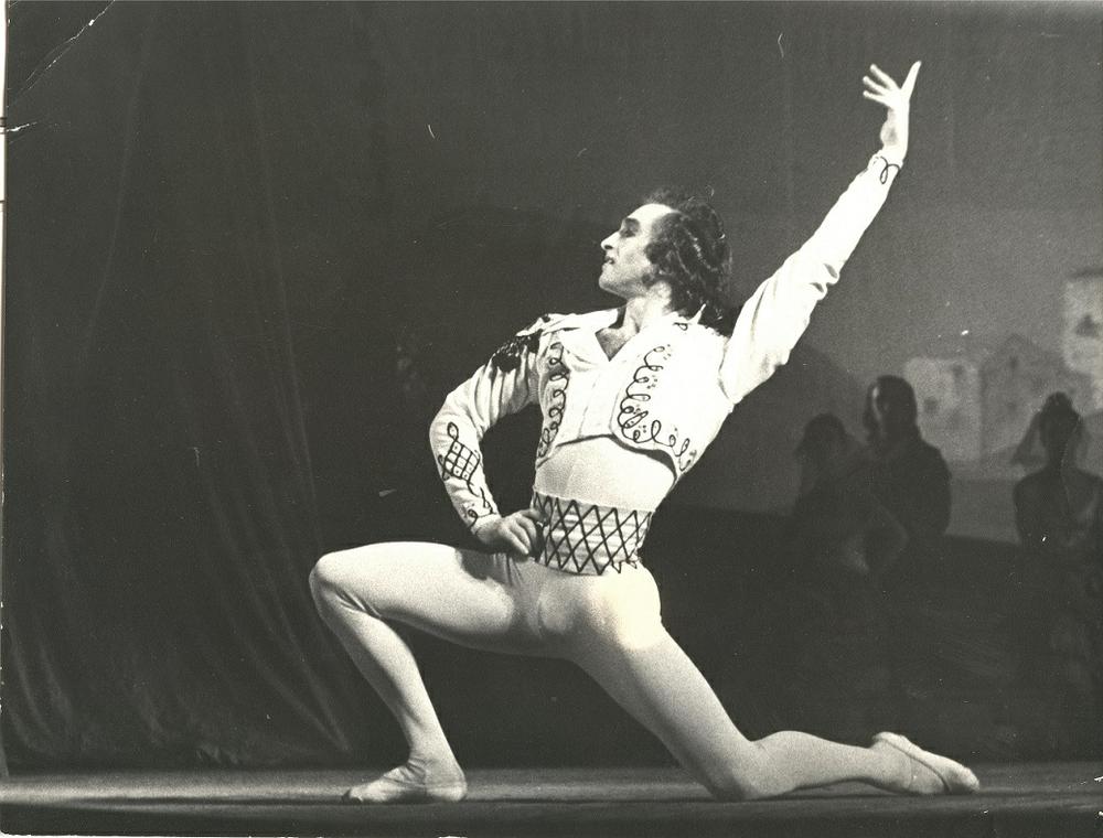 1994 год народный артист России Евгений Попов - Базиль в балете Дон Кихот