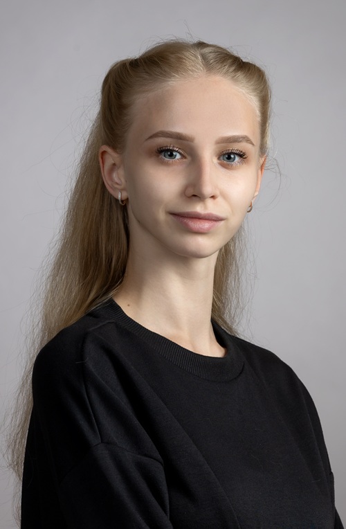 Александра Селеткова